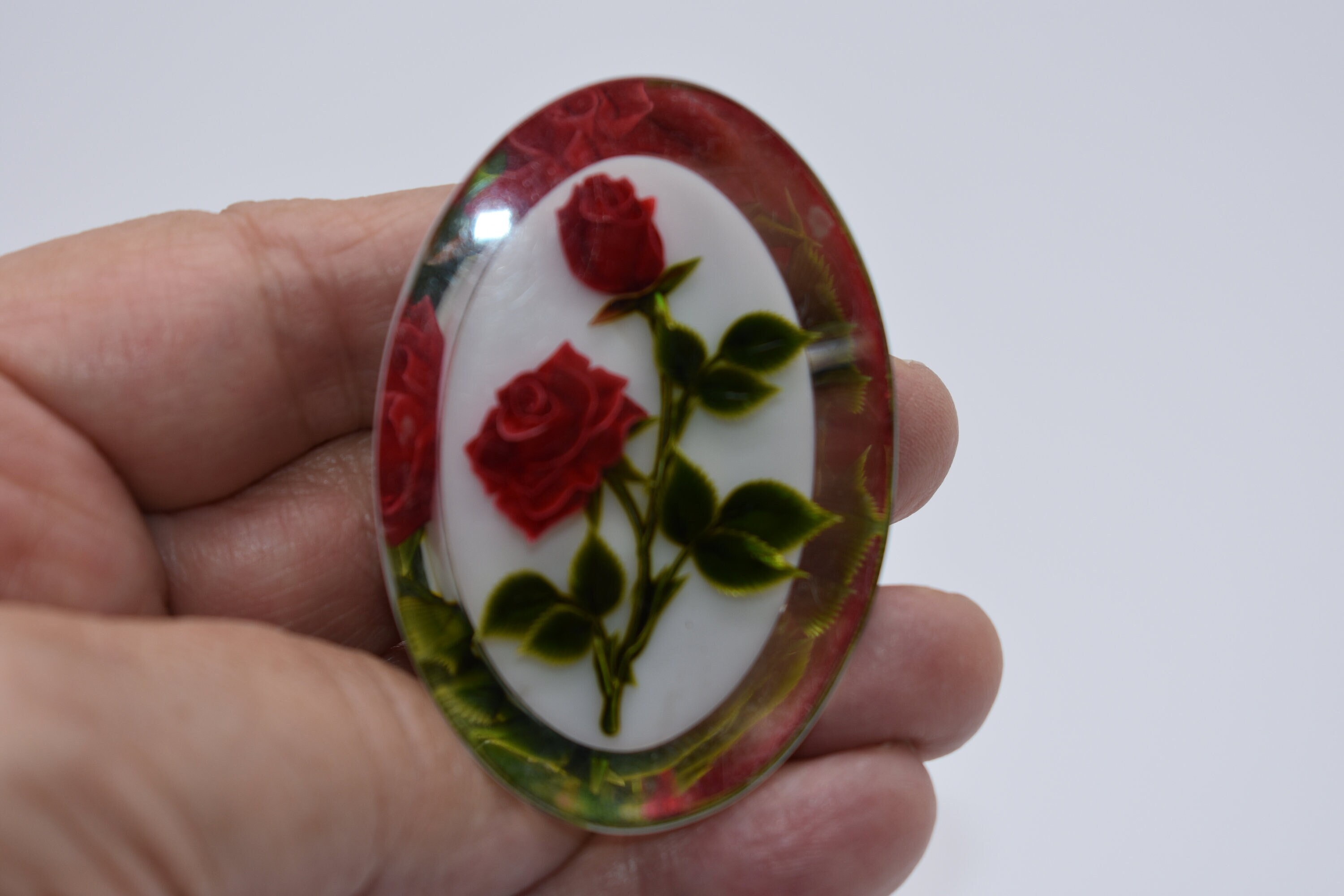 Bouton Ancien Mercerie - Lucite Rose Fleur, Référence 2423, Occasion