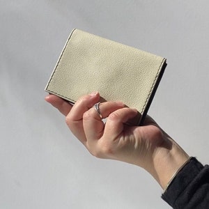 Mini billetera - mini billetera blanquecina - billetera - billetera pequeña - billetera beige -