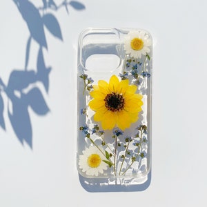 Pressed real sunflower phone case,iphone 11 12 13 pro max 7 8 plus X XS XR dried floral case,Samsung note10 S20 S21 handmade flower case