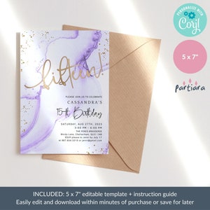 Op de afbeelding: Een 5x7 inch uitnodiging met een aquarel achtergrond in paars en goud en de tekst "fifteen!" in gouden schrift. De uitnodiging is voor Cassandra's 15e verjaardag. De tekst bevat de datum, tijd, locatie en RSVP-informatie.