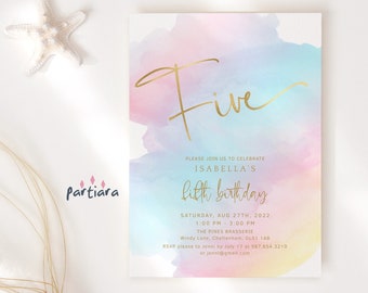 Invitación de cumpleaños número 5 para niñas: Plantilla editable de invitación de fiesta arcoíris en tonos pastel P179