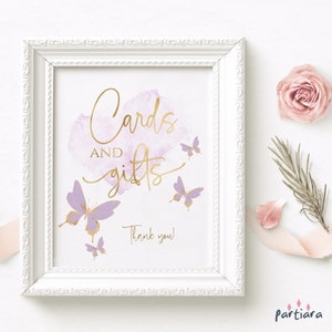 Plantilla editable de cartel de mesa de regalo con forma de mariposa para niñas: póster morado para fiesta de cumpleaños o baby shower P438 imagen 1