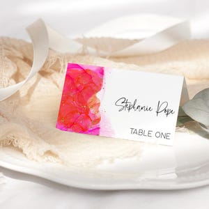 Verjaardag dames naam plaatskaarten Zittafel kaart afdrukbare buffet eten tenten bewerkbare digitale downloadsjabloon Felroze oranje goud P200