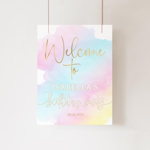 Cartello di benvenuto per compleanno con arcobaleno pastello, stampabile, poster per la prima festa della neonata, modello modificabile 18x24, decorazione con cielo blu e rosa sfumato P179