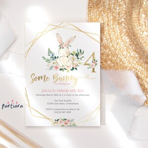 Faire-part 4e anniversaire lapin pour filles, fête de Pâques ou de printemps, invitation imprimable, carte de lapin floral rose, modèle modifiable P376