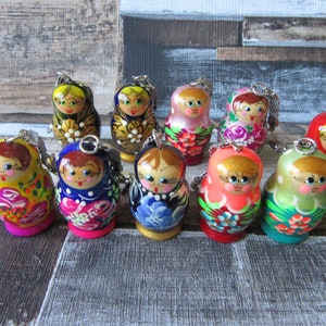 Russische Puppe Schlüsselanhänger - Handbemalte - Schlüsselanhänger - Matroschka