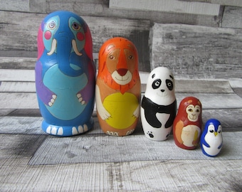 Nesting doll Childrens gift Zoo animals  5 piece Elephant Lion Panda Monkey Penguin - Stacking dolls