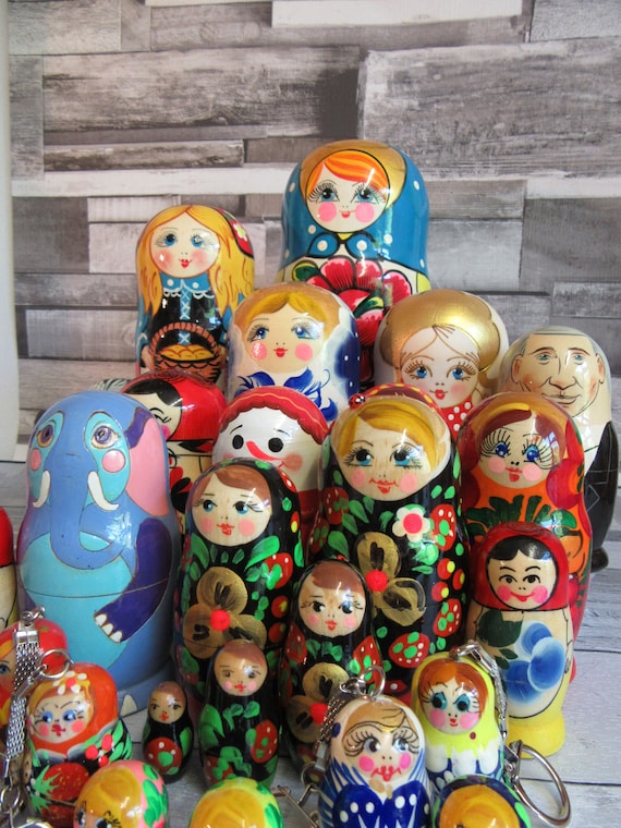 5 Poupées russes H17 Matriochka peint main signé Nested Doll
