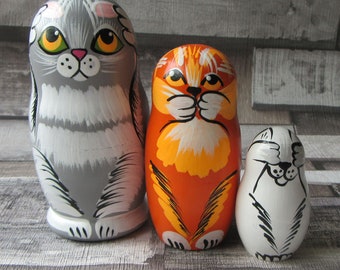 Nesting dolls 3 wise cats largest doll 10.5cm / Stacking dolls home decor unique gift