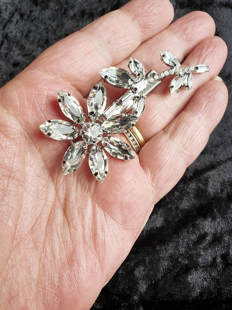 Silver Crystal Flower Hair Clip Vintage Art Deco 1920/'s Style Side Comb Rhinestone Flowers Leaf Hair Pin Bridal Wedding Hair Slide Barrette