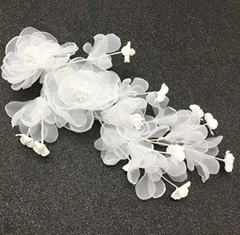 Silk Voile Pearl Flower Hair Clip Bridal Wedding Head piece Fascinator Vintage Art Deco Hair Pin White Chiffon Bridal Hair Slide