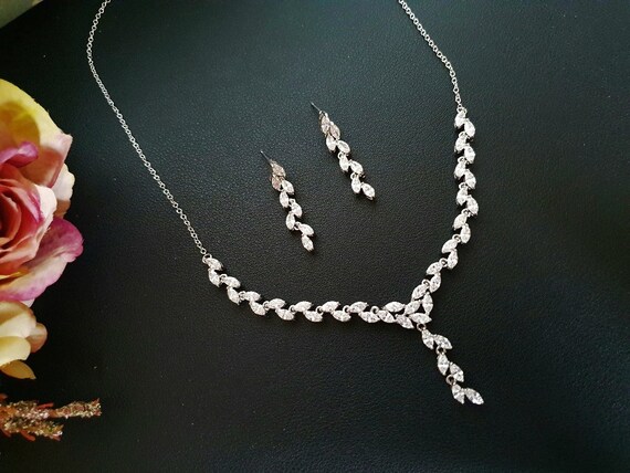 Silver Leaf Bridal Jewellery Set. Wedding Necklace Set. Bridal