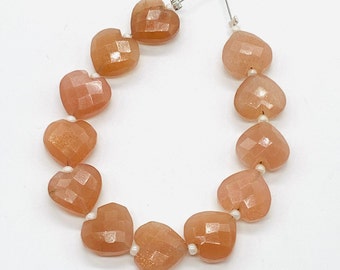 12 Stück Natürliche Pfirsich Mondstein facettierte Herz Form Edelstein, Größe 10 mm, Hand geschnitzte Briolette Perlen, lose Stein für Schmuck. BBI330