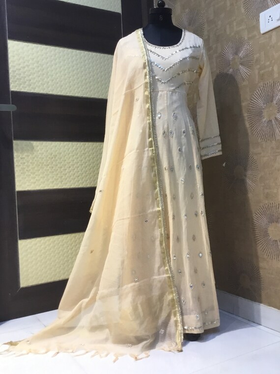 kurta for wedding dress