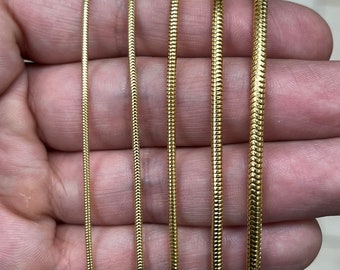 925 Sterlingsilber 14K Gelbgold überzogene runde Schlangenkettenhalsketten 1.4mm 1.6mm 2mm 2.5mm 3mm- Alle Längen - runde Schlange