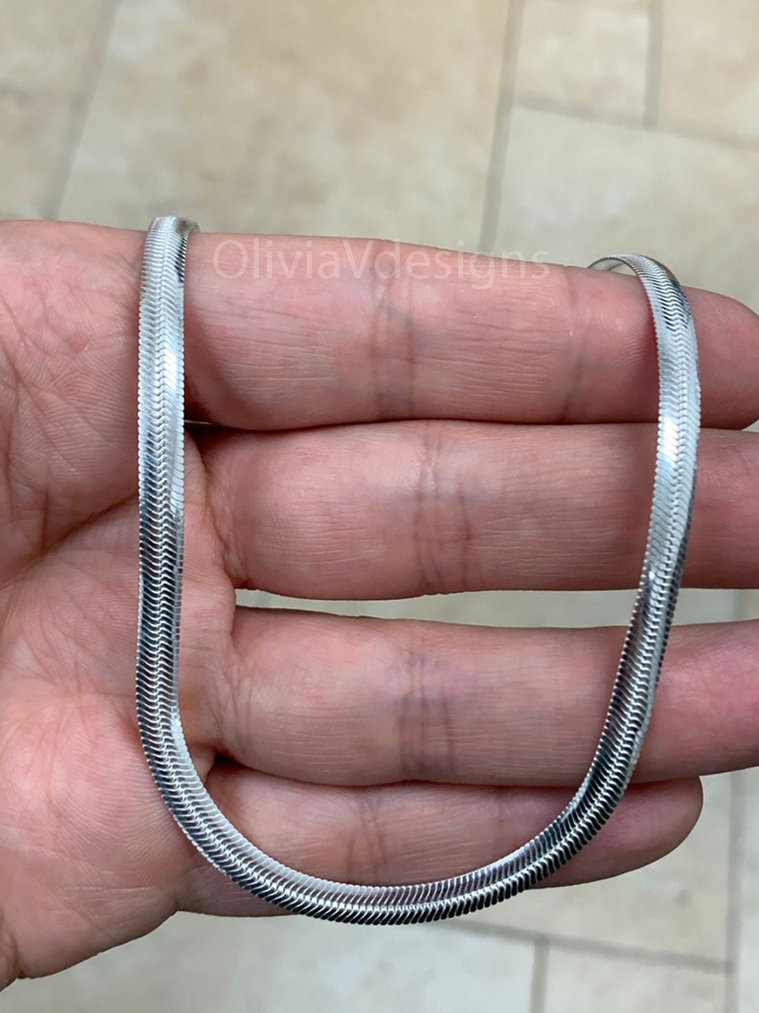 925 Sterling Silver Oval Herringbone 