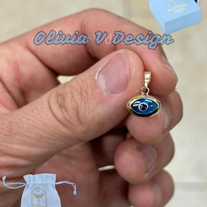 14k Gelbgold griechischen Bösen Auge Anhänger, zierliches Auge - echtes 14k Gelbgold - Anhänger Geschenk, zierlich, Glück Schutz Charm, hellblau