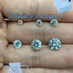 14k White Gold Round Cubic Zirconia Stud Earrings (3mm-8mm)