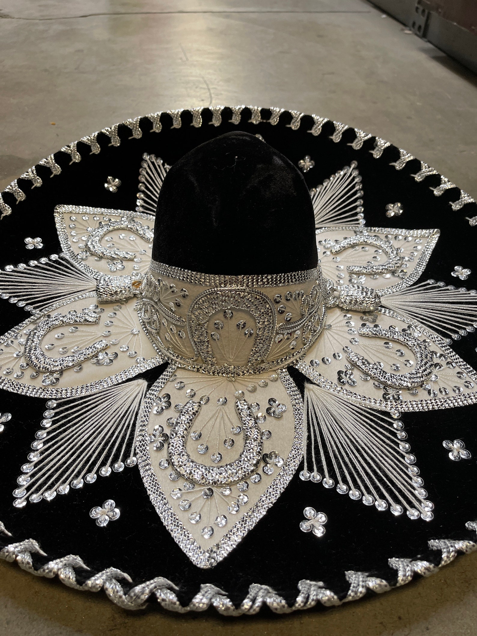 Youth 
Mexican Charro Hat Velvet Black/Gold 602533 main image 0