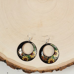 Hand painted Mexican earrings different colors/ sizes Aretes pintados a mano diferente sizes y colores image 4