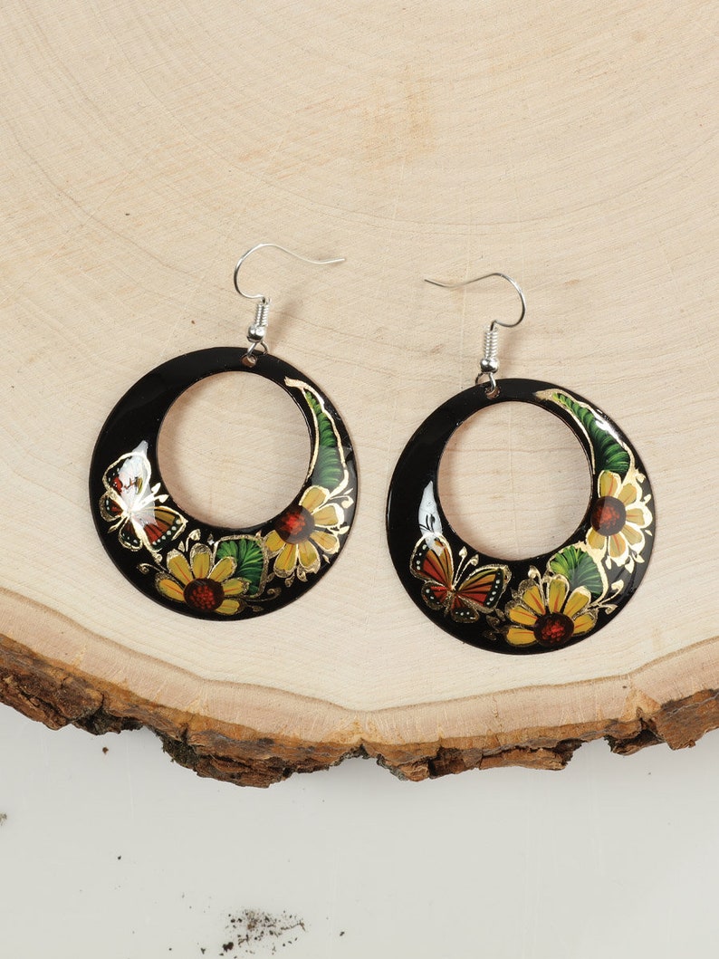 Hand painted Mexican earrings different colors/ sizes Aretes pintados a mano diferente sizes y colores image 5