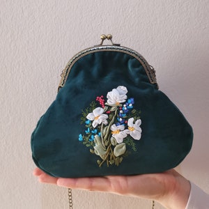 Green Velvet Kiss Lock Crossbody Bag, Ribbon Embroidery