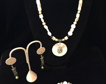 Mayan db couture Pearl Set