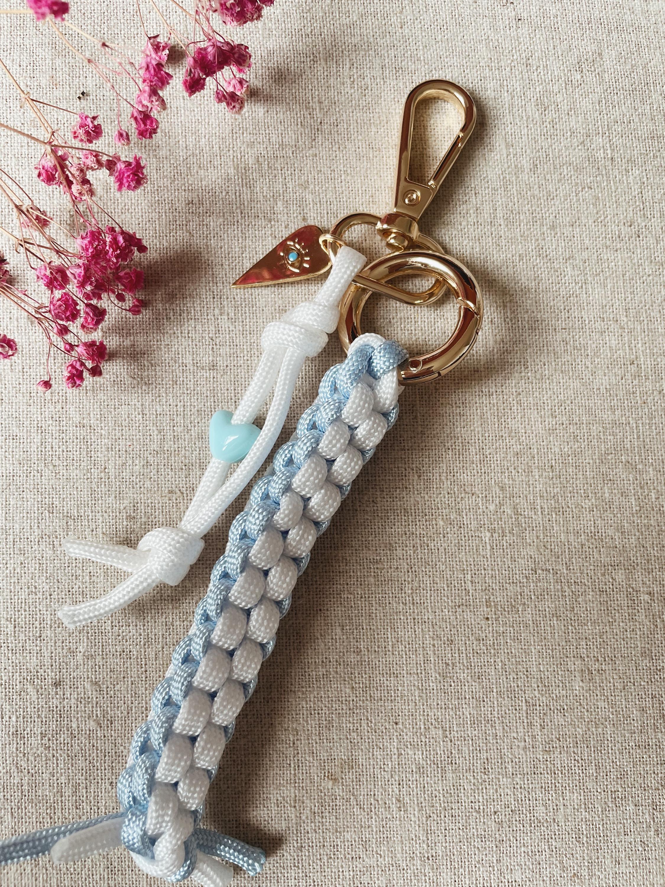 miumiuレザートニック キーチェーン キーホルダー おしゃれ レザー キーリングトリック ミュウミュウ キーホルダー