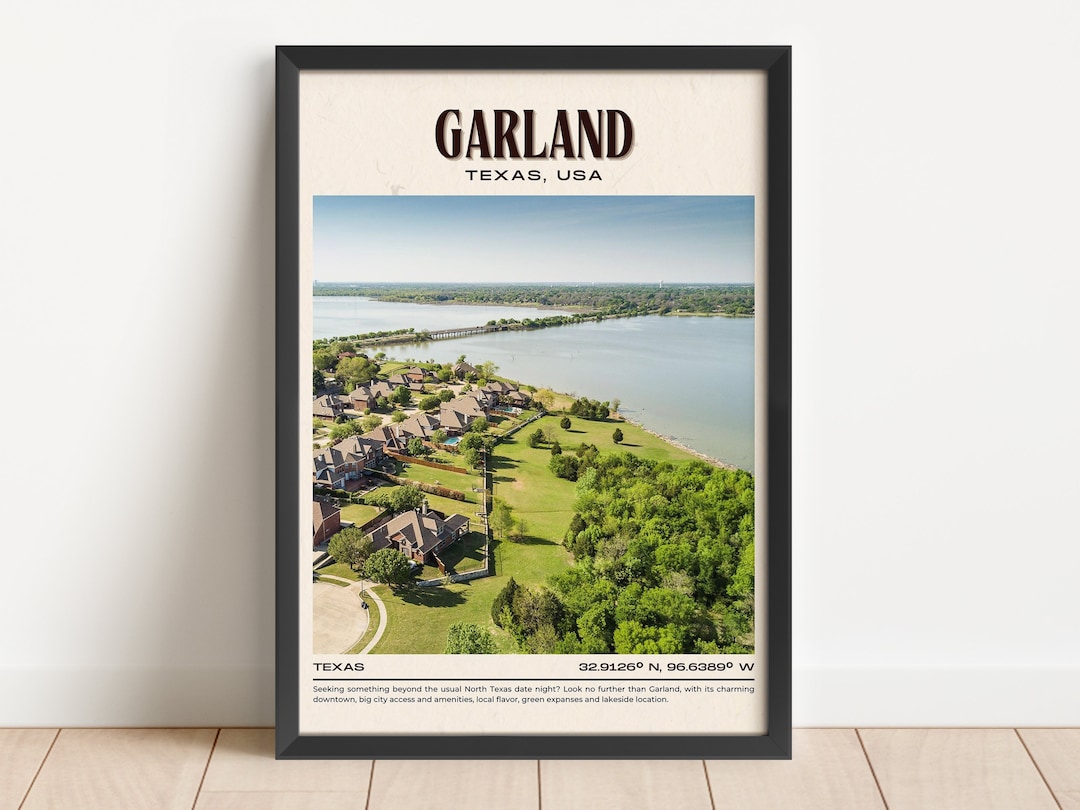 INSTANT DIGITAL DOWNLOAD, Garland Vintage Wall Art, Garland Canvas