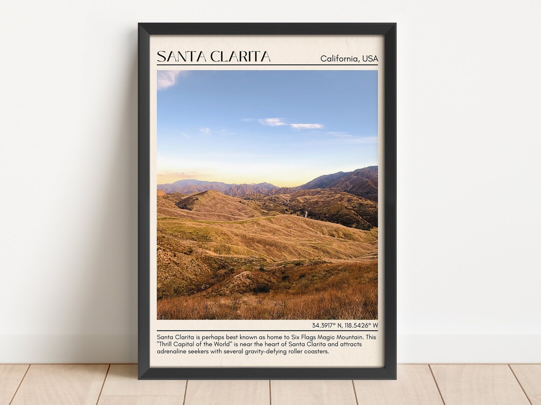 Santa Clarita Minimal Wall Art, Santa Clarita Canvas, Santa Clarita Framed Poster, Santa Clarita