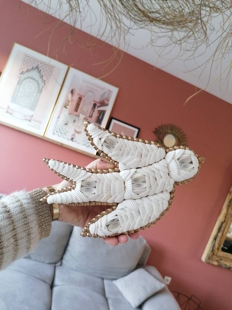 Décoration Murale Hirondelle en Coquillages - Boho Inspired Home Decor Handmade Made in France