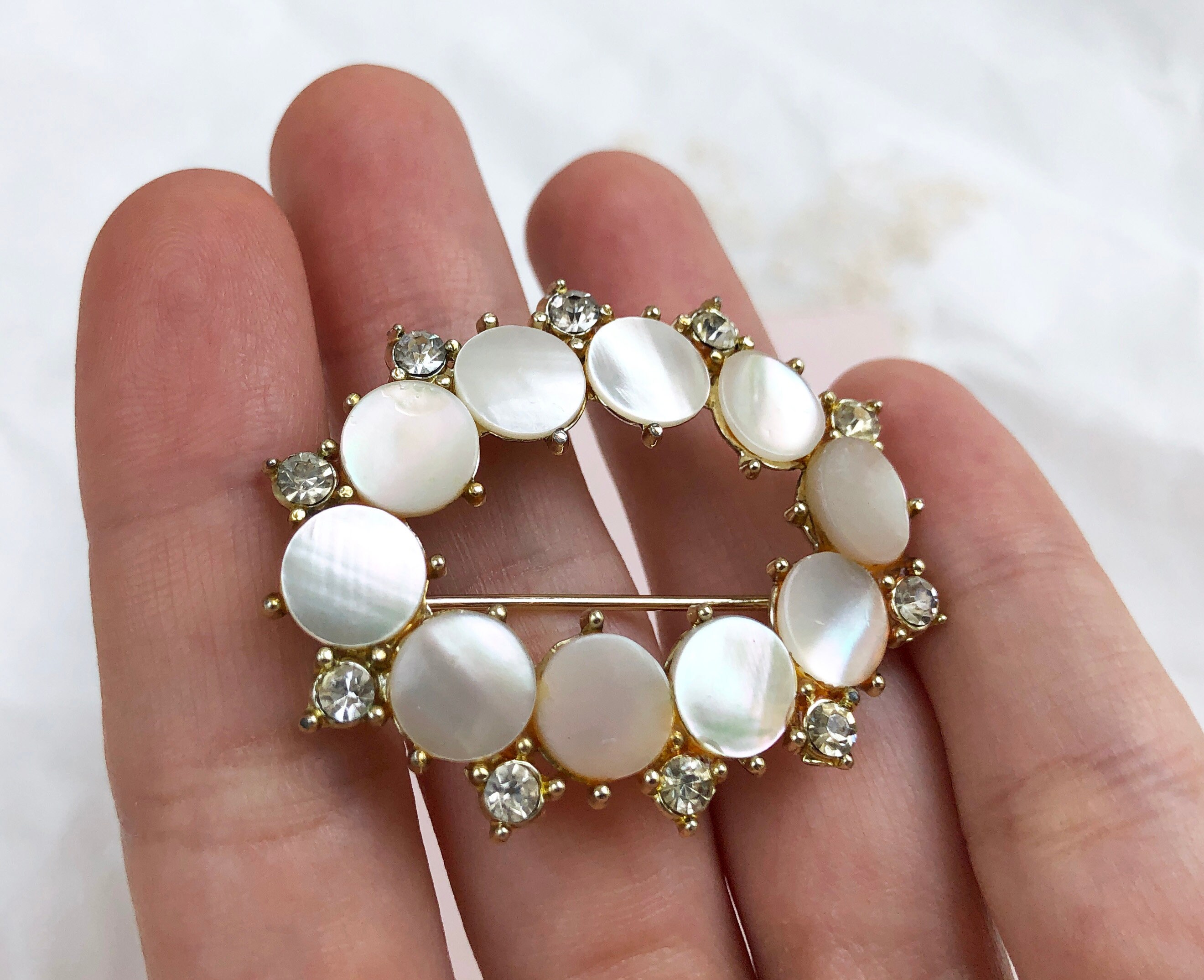 Elegant brooch for bride oval MOP brooch for wedding day | Etsy