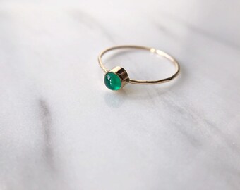 Green Onyx Ring. 14k Gold Filled. Round Gemstone.