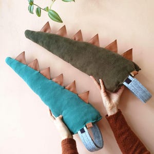 Dinosaur tail kids, dinosaur kids gift, dinosaur kids costume, dinosaur kids toys, dino tail, dino kids gifts, dinosaur lovers, kids gift