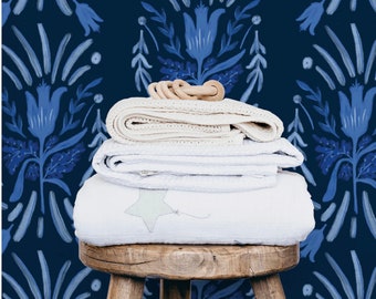 NAVY DAMASK Removable WALLPAPER – Peel Stick And Traditional Wall Paper For Wall Decoration