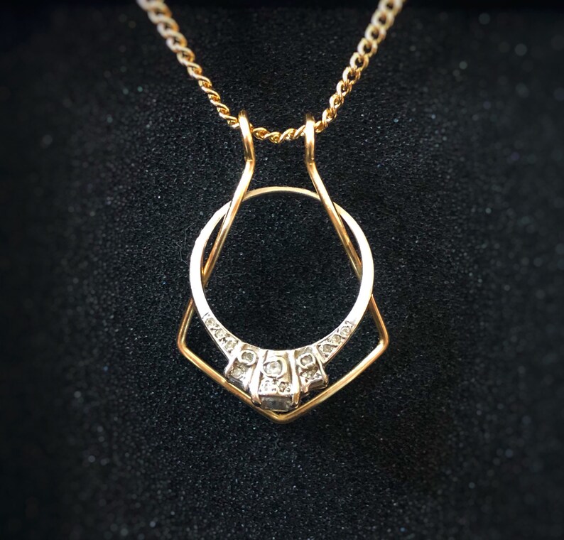 Gold diamond Magic ring holder necklace / necklace to hold Etsy