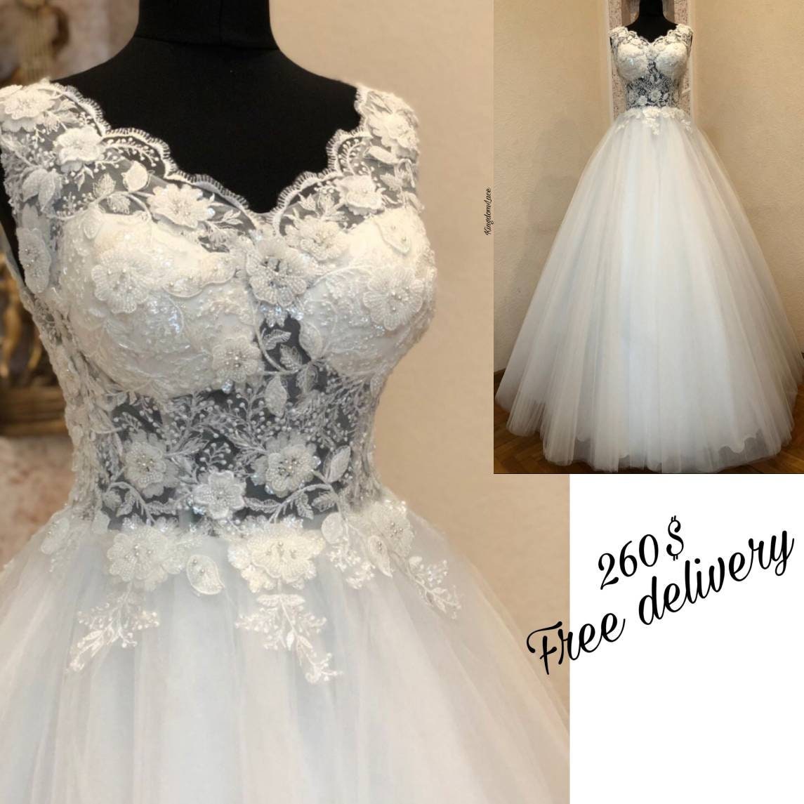 Ivory Sleeveless lace wedding dress Bridal lace dress with | Etsy