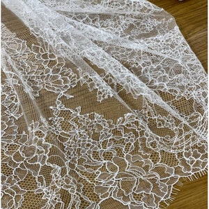 Ivory Chantilly Lace Imelda