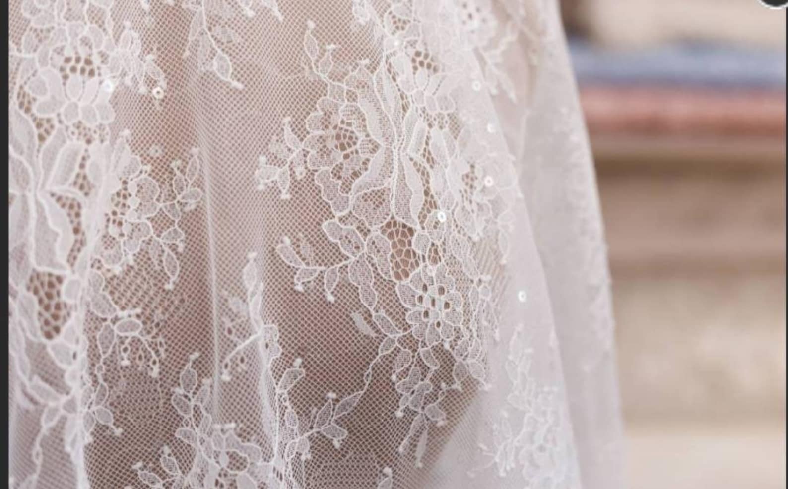 Ivory Chantilly Lace Saffron