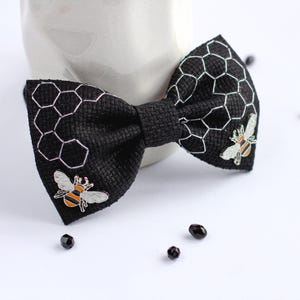 Embroidered Bow Tie With Bee For Men ang Woman, Cross Stitch Honey Bow Tie, Cool Bow Tie, Style Gift For Boys, Pre-Tied Bow Ties