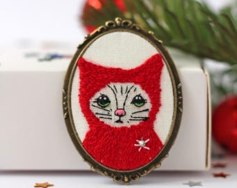 Geborduurde kerstbroche, schattige kat met kerstmuts, leuk vakantiecadeau voor hem en haar, feestelijk cadeau voor mannen en vrouwen