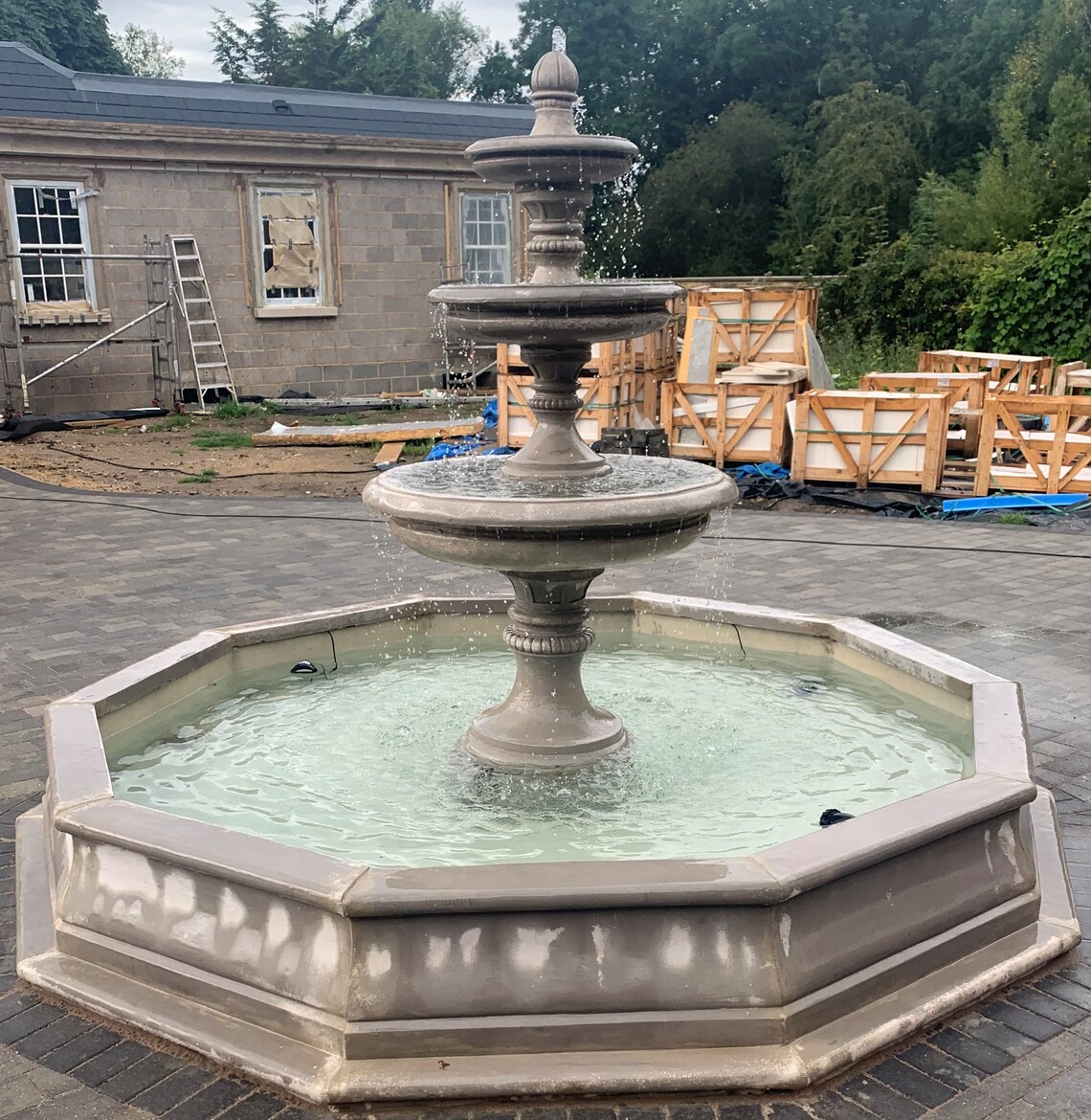 3 Tier Edwardian Fountain, in a Large Frontier Pool Surround Etsy UK