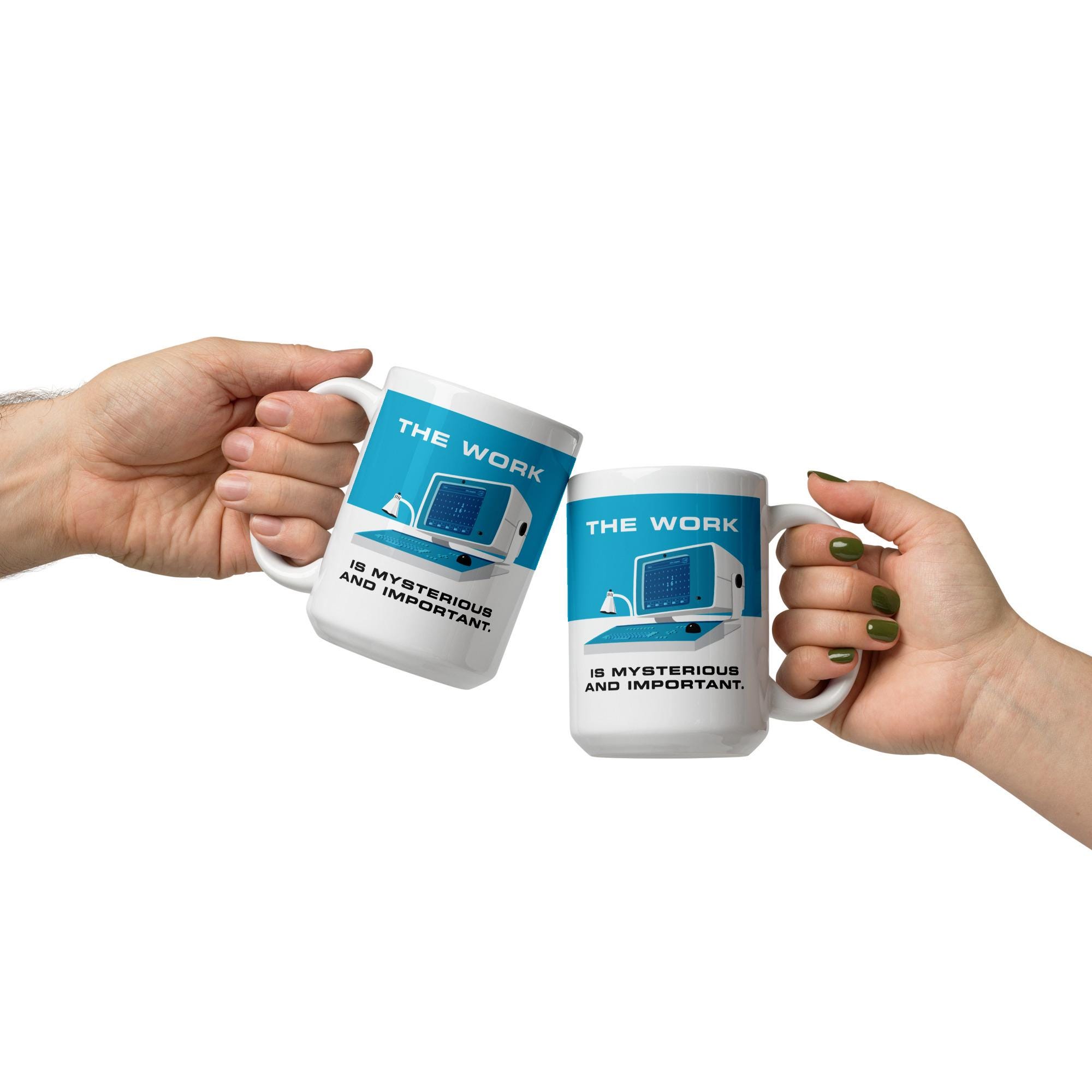 Die Arbeit ist geheimnisvoll und wichtig – Abfindung – 15 oz große weiße Keramiktasse – Lumon Industries