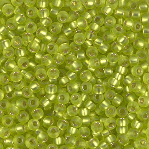 8-14F, Miyuki 22g S/L Chartreuse Matte 8-14F, Miyuki 22g S/L Chartreuse Matte