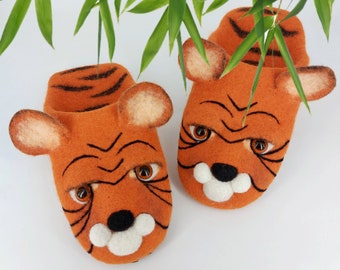 Pantuflas de tigre de lana de fieltro: un regalo original hecho a mano