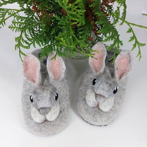 Handmade Felted Rabbit Slippers: Eco-Friendly Wool Bunny Shoes