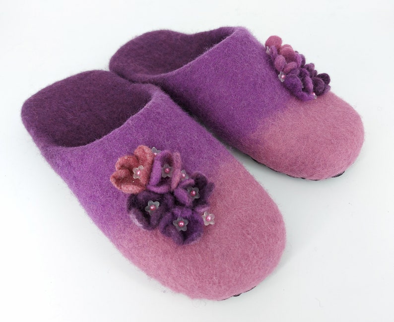 Warming gift Felted slippers with a decor of violets Handmade wool flat shoes Slippers for woman image 2
