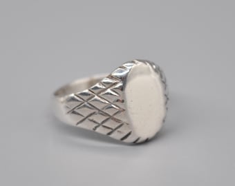 Vintage 925 Sterling Silver Ring. Size 20 mm US 10