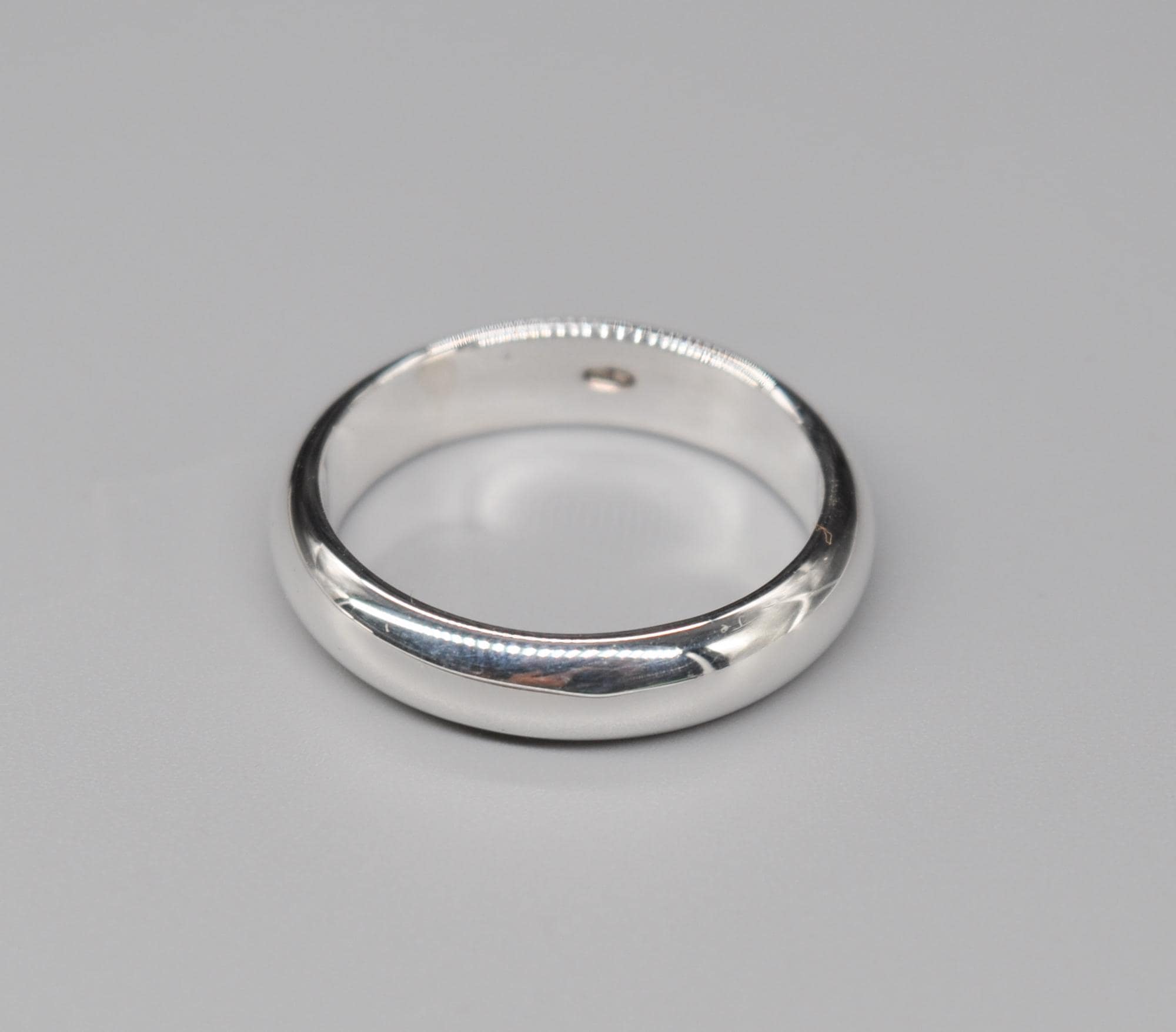 Vintage 925 Sterling Silver Wedding Band, Ring. Size 19.5 mm US 9.5