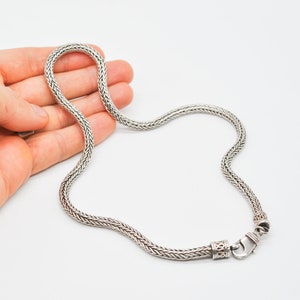 Vintage 925 Sterling Silver Handmade Necklace Chain. Length 50.5 cm / 19.8 inch.